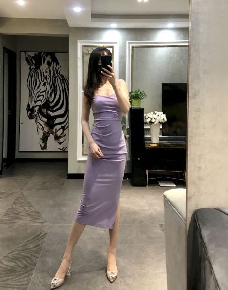年轻女秘书的目的