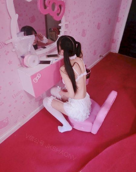 年轻的妈妈韩国