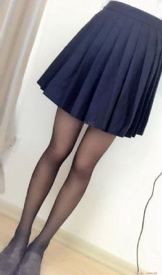 可疑的美容院免费观看