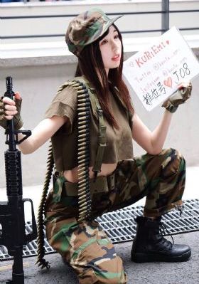 丫鬟双乳伺候泄欲